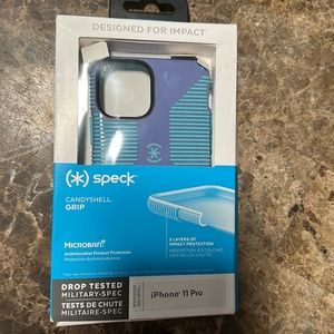 Speck iPhone 11 Pro. Case
